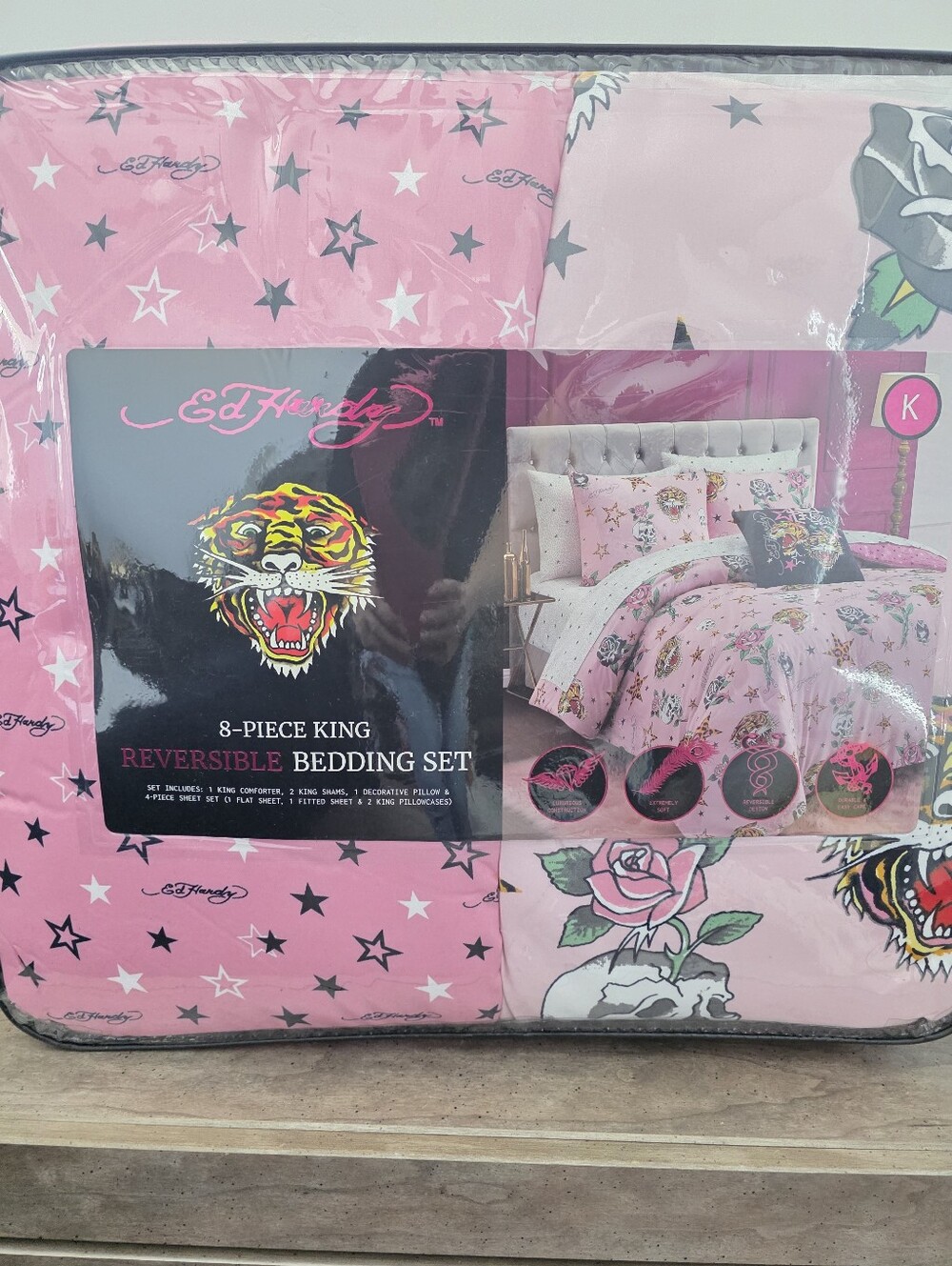Ed Hardy KING 8 Piece Pink Reversible Comforter Bedding Set - Picture 2 of 9